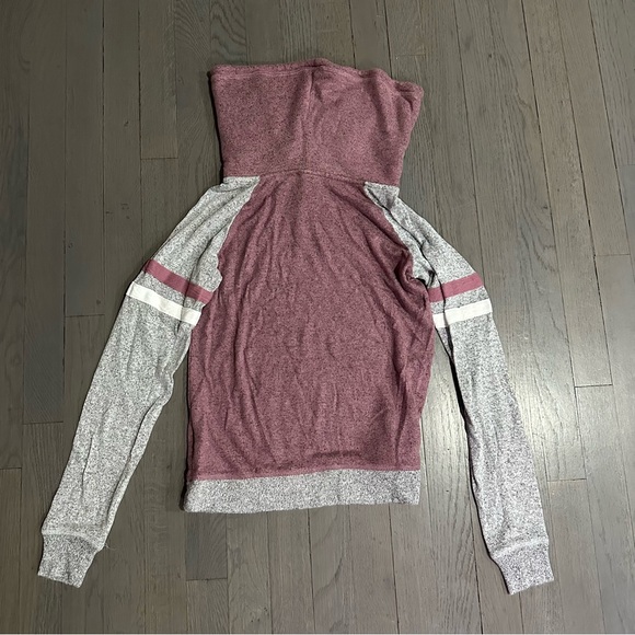 Inspired Hearts Funnel Neck Faux Fur Long Sleeve Lightweight Sweatshirt - Picture 4 of 7